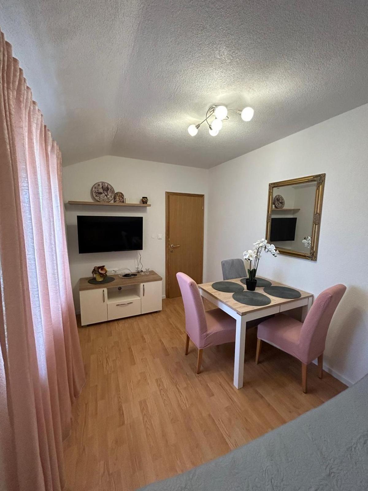 Apartment Lovre Topic 巴什卡沃达 外观 照片