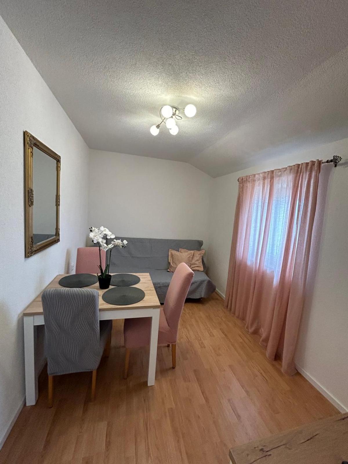 Apartment Lovre Topic 巴什卡沃达 外观 照片