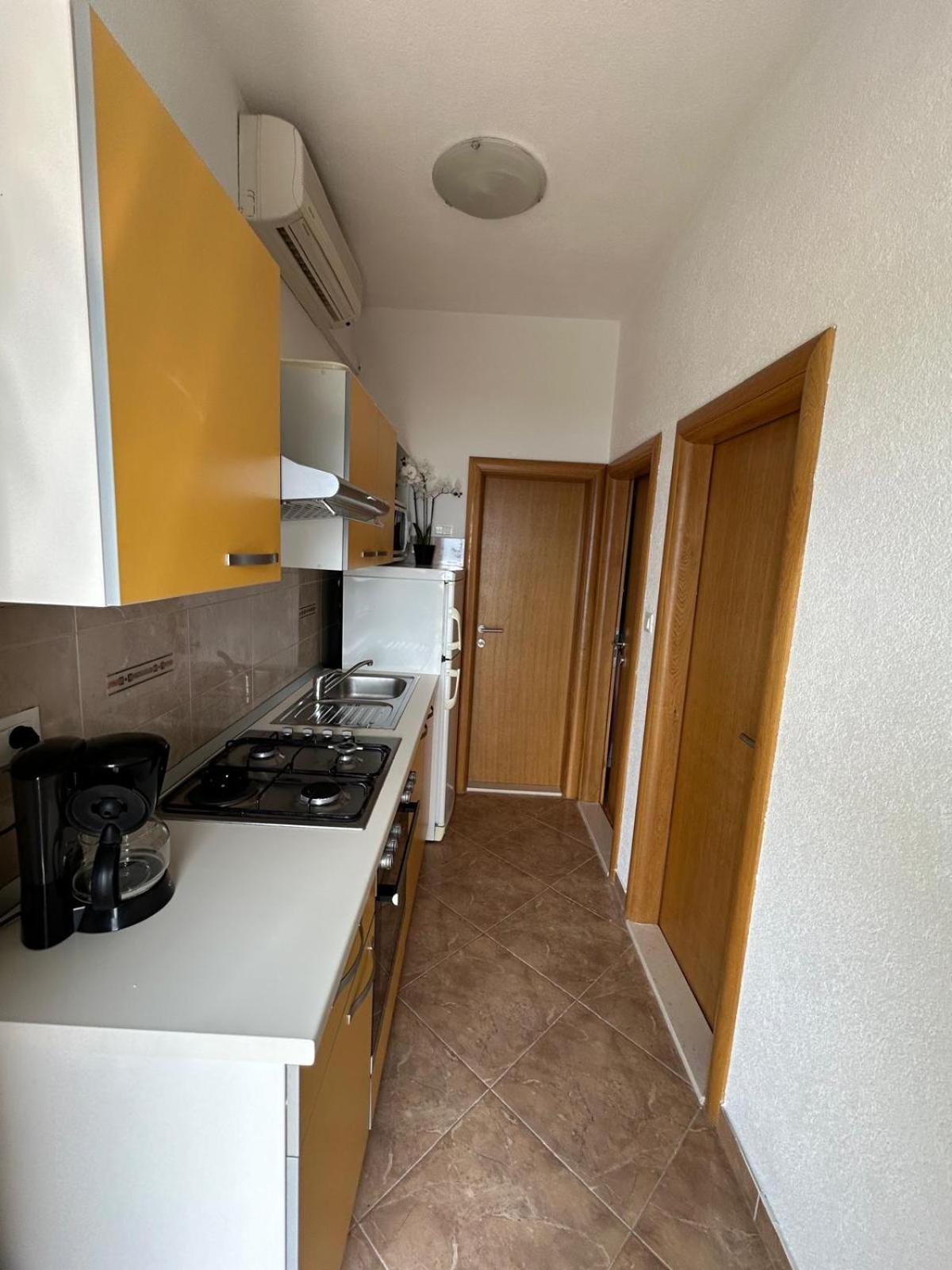 Apartment Lovre Topic 巴什卡沃达 外观 照片